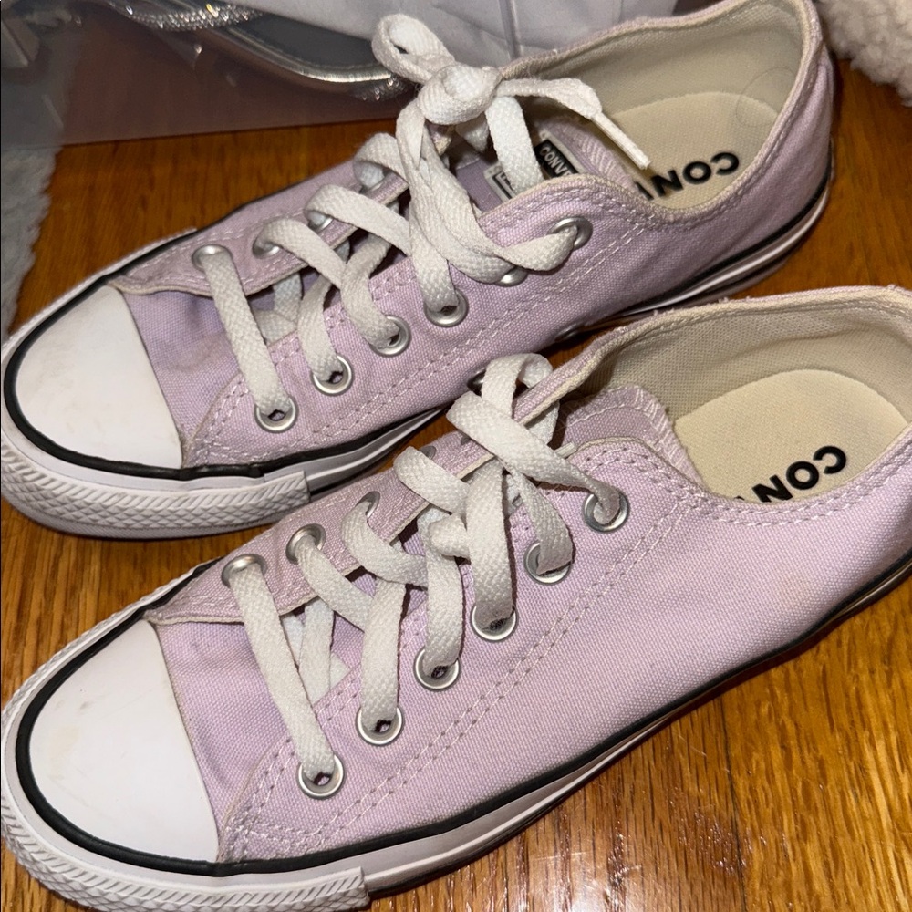 Converse - Picture 3 of 4